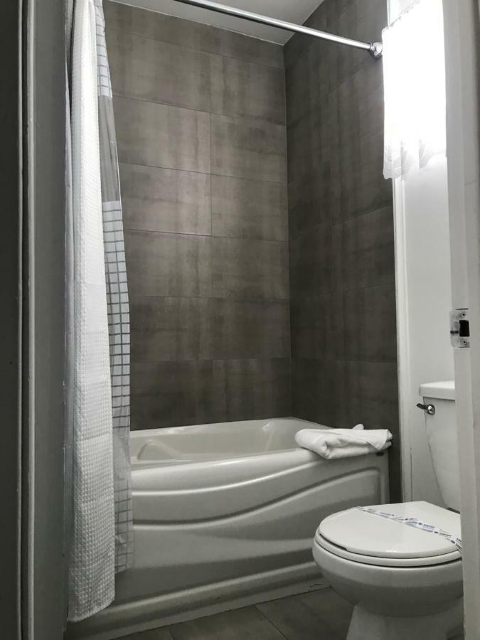 Complexe Dix80 Motel Mont-Laurier Ngoại thất bức ảnh
